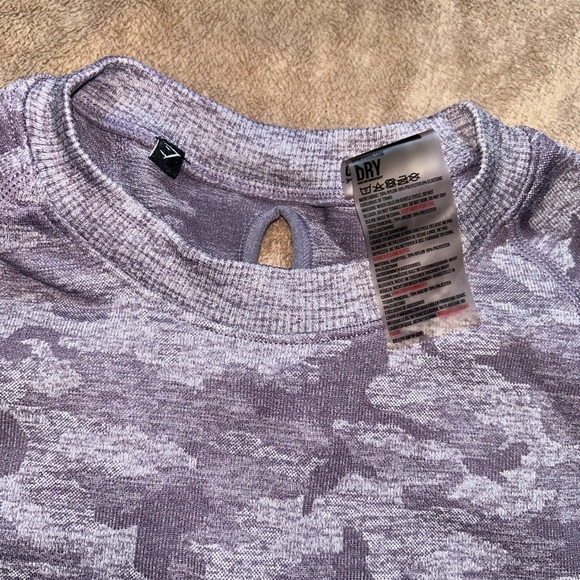 Gymshark Camo
Seamless Long
Sleeve Crop Top
- Lavender Grey - Picture 4 of 5